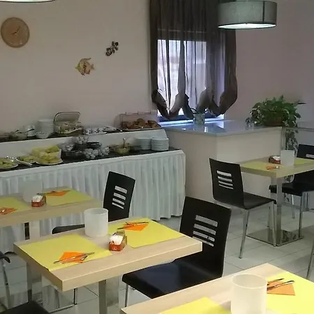 Danci - Otel Borghetto Santo Spirito
