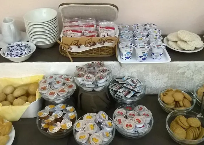 Danci - Hotell Borghetto Santo Spirito