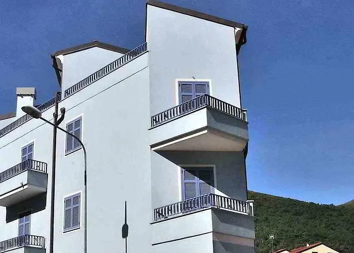 Hotell Danci - Borghetto Santo Spirito